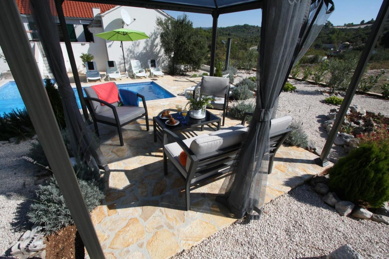 Holiday Home Ela Dračevica Exteriör bild