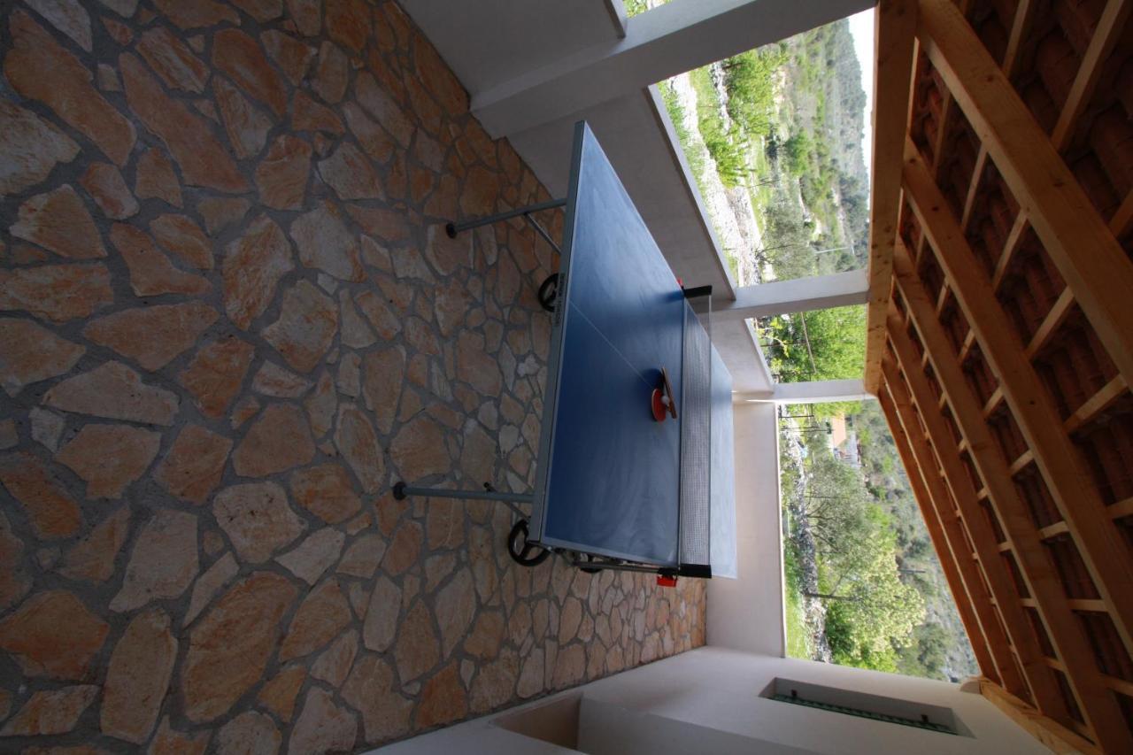 Holiday Home Ela Dračevica Exteriör bild